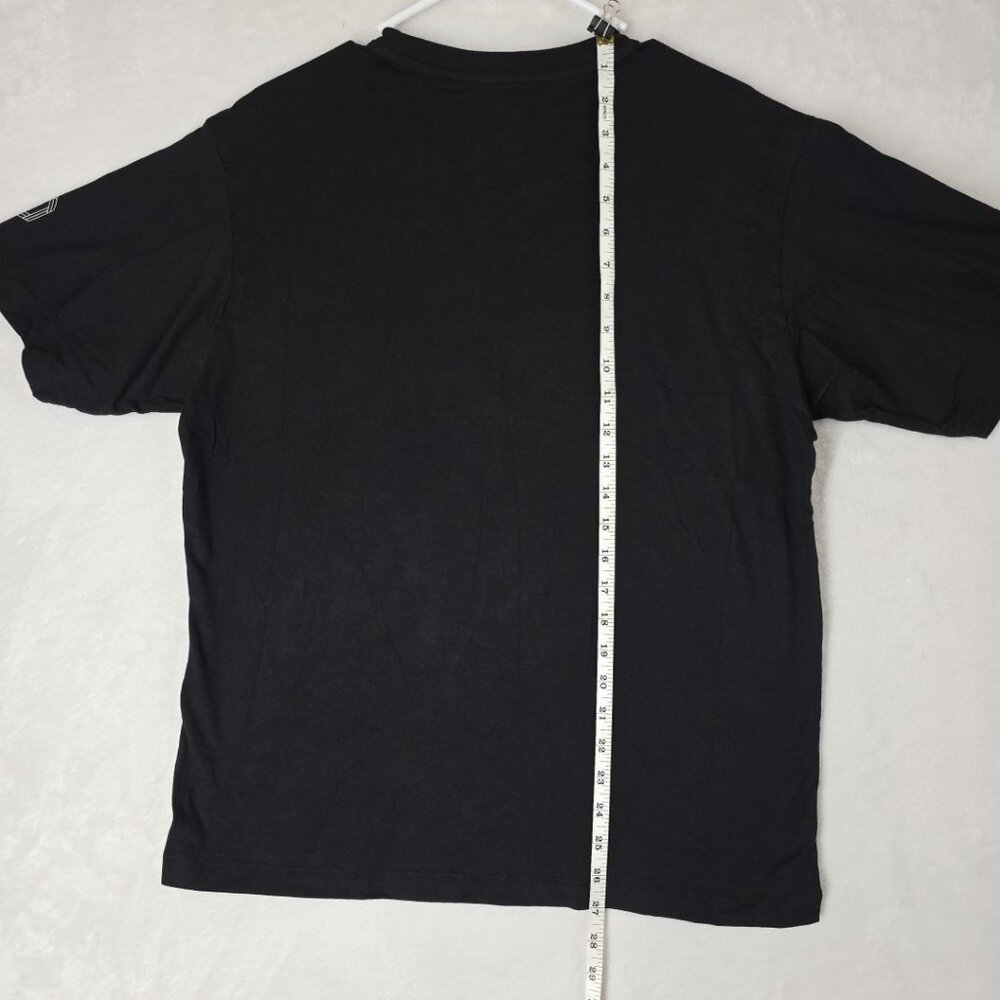 NWT DEMON SLAYER KIMETSU NO YAIBA Giyu Tomioka Uniqlo UT T-shirt Black LG - Picture 7 of 9